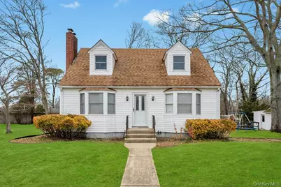 171 N Ontario Street, Ronkonkoma, NY 11779 - Photo 1