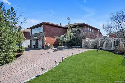 138-10 11 Avenue, Whitestone, NY 11357 - Photo 18