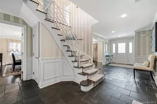 18 Woodland Rd, Roslyn, NY 11576 - Photo 2