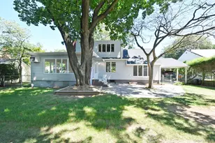 9 Koster Ct, Huntington Station, NY 11746 - Photo 18