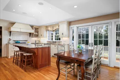 76 Shore Drive, Larchmont, NY 10538 - Photo 8