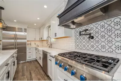 2296 Willow Street, Wantagh, NY 11793 - Photo 14