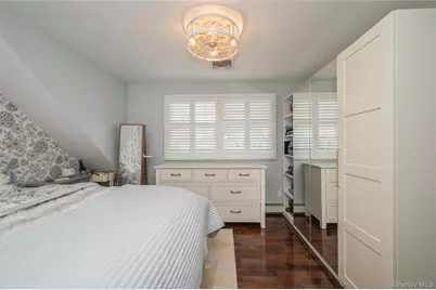 2296 Willow Street, Wantagh, NY 11793 - Photo 24