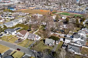 12 Maple Ave, Bethpage, NY 11714 - Photo 26