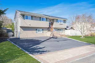 25 Verleye Ave, East Northport, NY 11731 - Photo 2