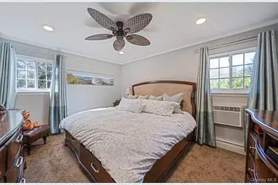 25 Verleye Avenue, East Northport, NY 11731 - Photo 12