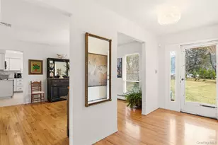 39 Lotowana Ln, Stony Brook, NY 11790 - Photo 4