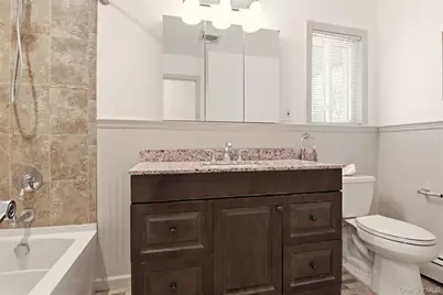 39 Lotowana Lane, Stony Brook, NY 11790 - Photo 18