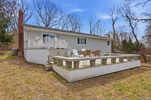 39 Lotowana Ln, Stony Brook, NY 11790 - Photo 28