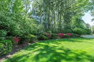 149 Chestnut Rd, Manhasset, NY 11030 - Photo 34
