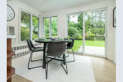 149 Chestnut Road, Manhasset, NY 11030 - Photo 18