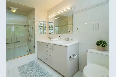 149 Chestnut Road, Manhasset, NY 11030 - Photo 28