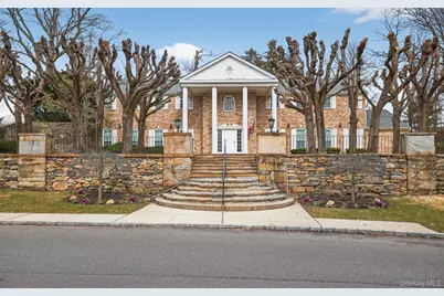 37 Aspen Drive W #37, Woodbury, NY 11797 - Photo 30