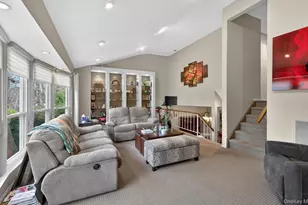 37 Aspen Dr W, Woodbury, NY 11797 - Photo 18