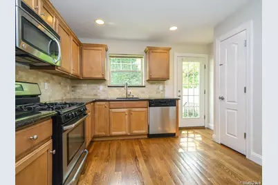 28 Dunes Lane #B, Port Washington, NY 11050 - Photo 12