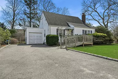 107 Fillmore Street, Centerport, NY 11721 - Photo 2