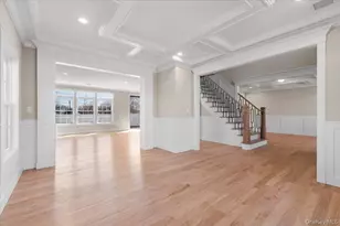 32 Sherman Rd, Old Bethpage, NY 11804 - Photo 6