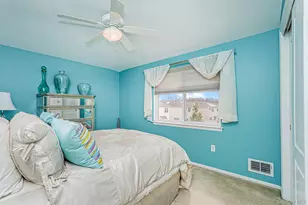 10 Dunhill Ln, New York, NY 10309 - Photo 18