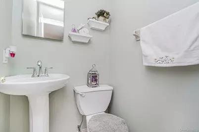 10 Dunhill Lane, New York, NY 10309 - Photo 10