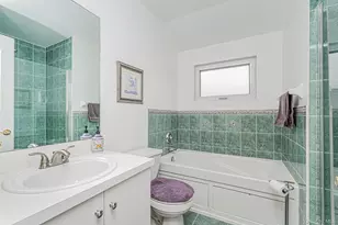 10 Dunhill Ln, New York, NY 10309 - Photo 20