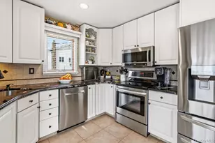 64 Marquette Dr, Smithtown, NY 11787 - Photo 12