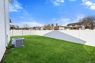 64 Marquette Dr, Smithtown, NY 11787 - Photo 36