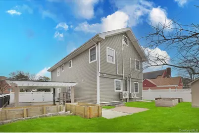 10-11 Bay 24th Street, Far Rockaway, NY 11691 - Photo 28