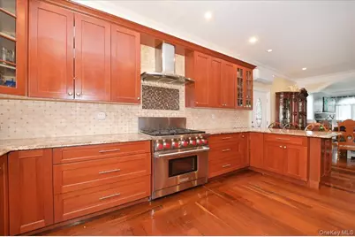 10-11 Bay 24th Street, Far Rockaway, NY 11691 - Photo 12