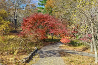 115 Old Roaring Brook Road, Mount Kisco, NY 10549 - Photo 24