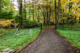 115 Old Roaring Brook Rd, Mount Kisco, NY 10549 - Photo 12