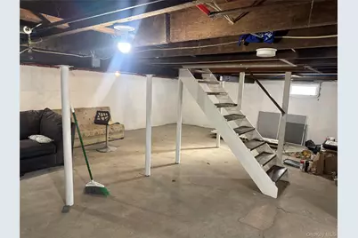 26 Roslyn Street, Islip Terrace, NY 11752 - Photo 10