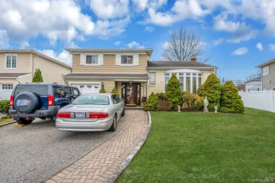 1286 Dale Court, Seaford, NY 11783 - Photo 2