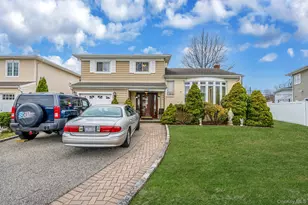 1286 Dale Ct, Seaford, NY 11783 - Photo 2