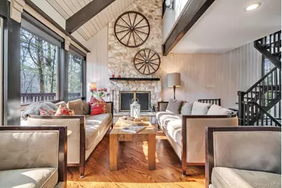 139 Pascack Road, Pearl River, NY 10965 - Photo 8