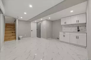 90-48 204th St, Hollis, NY 11423 - Photo 20