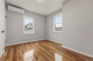 90-48 204th St, Hollis, NY 11423 - Photo 8