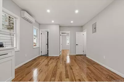 90-48 204 Street, Hollis, NY 11423 - Photo 4