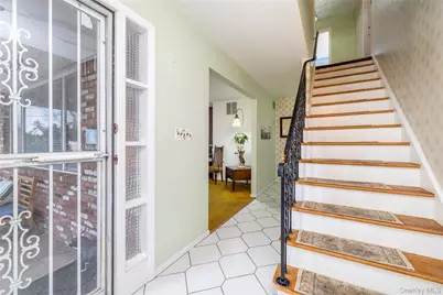 133 S Forest, Rockville Centre, NY 11570 - Photo 4