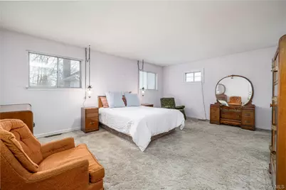 133 S Forest, Rockville Centre, NY 11570 - Photo 12