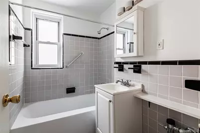 525 W 236th Street #2D, Bronx, NY 10463 - Photo 12