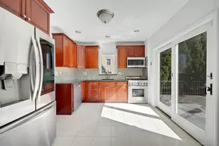 156 Park Dr, Eastchester, NY 10709 - Photo 12