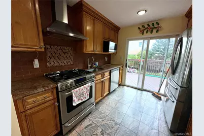 1316 McClure Avenue, Elmont, NY 11003 - Photo 4
