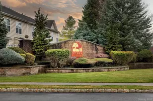 811 Huntington Dr, Fishkill, NY 12524 - Photo 48