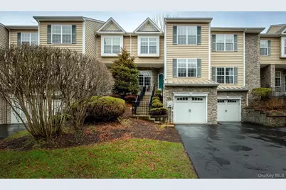 811 Huntington Drive, Fishkill, NY 12524 - Photo 2