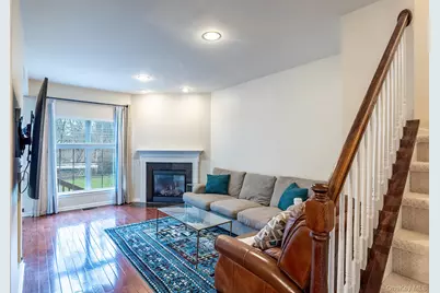 811 Huntington Drive, Fishkill, NY 12524 - Photo 14