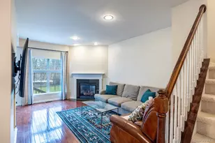 811 Huntington Dr, Fishkill, NY 12524 - Photo 14