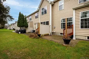 811 Huntington Dr, Fishkill, NY 12524 - Photo 40