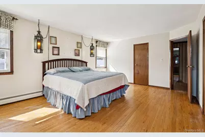 39 Cherry Street, Selden, NY 11784 - Photo 32