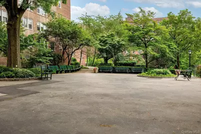 80 Knolls Crescent #6M, Bronx, NY 10463 - Photo 22