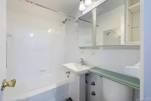 80 Knolls Crescent, Bronx, NY 10463 - Photo 10